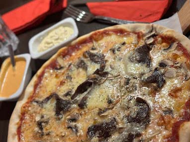 Pizza från Coffehouse